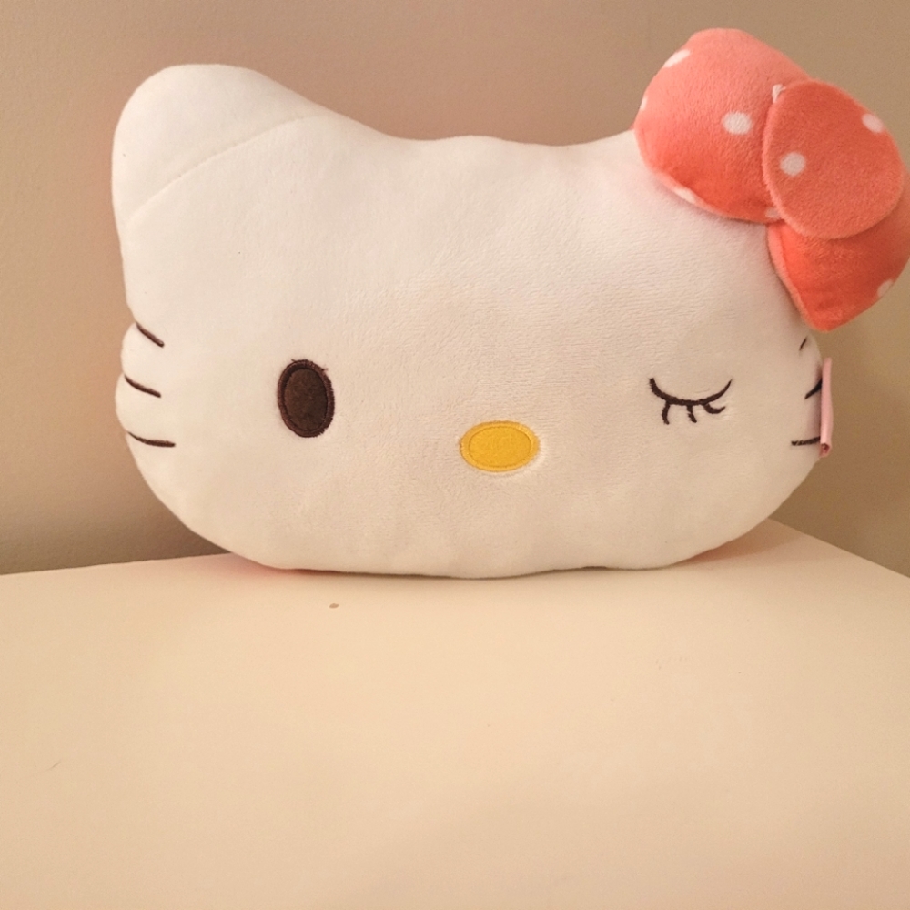 HELLO KITTY Pillow/Car Seat Headrest